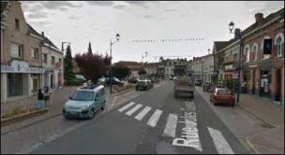 Pour finir, nous retournons dans les Hauts-de-France, à Wingles. Ville de la communaupole Lens-Liévin, elle se situe dans le département ...