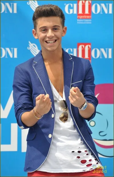 Comment se prénomme-t-il ?