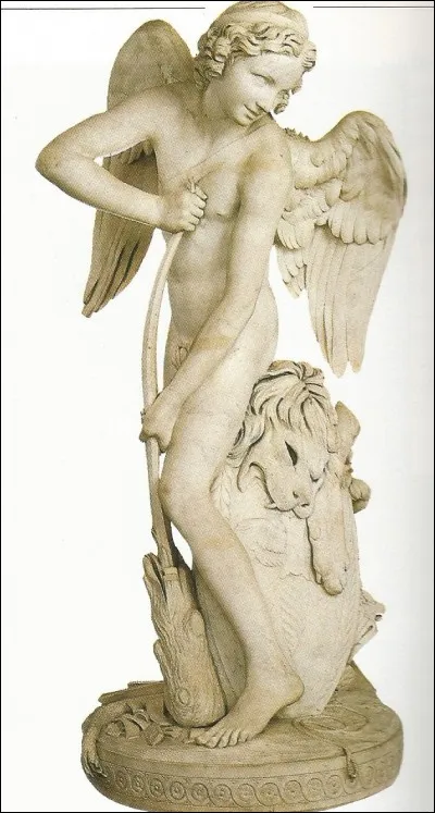 Comment fut surnommée cette statue d'Edmé Bouchardon
''L'Amour se faisant un arc dans la massue d'Hercule'' ?