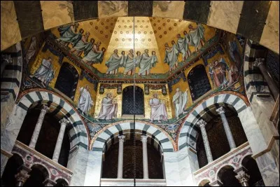 En quelle ann&eacute;e est n&eacute; Charlemagne ?