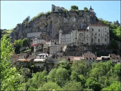 Dans quel département se situe Rocamadour ?
