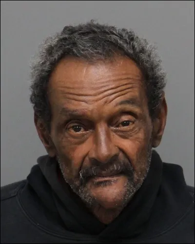 Qui a dit : « Je me dis parfois que si ma tête est si grosse c'est parce qu'elle est pleine de rêves.» ?