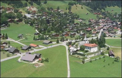 Dans quel département se situe Rougemont ?