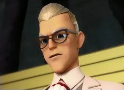 Comment s'appelle le père d'Adrien ?