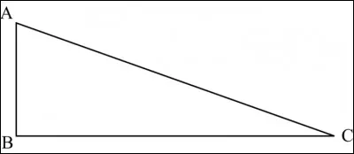 Sur ce triangle rectangle, que signifie [ AC ] ?