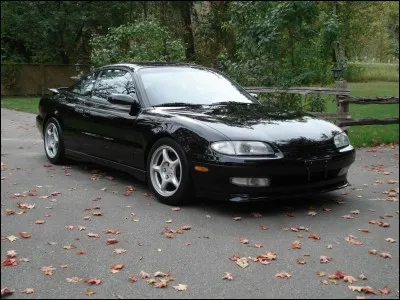 Quelle est cette voiture venue du pays du Soleil-Levant ?