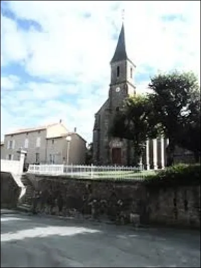 Voici l'église Sainte-Radegonde de Cirières. Village Deux-Sévrien, il se trouve dans l'ancienne région ...
