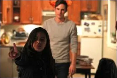 Qui est Lucy Mills ?