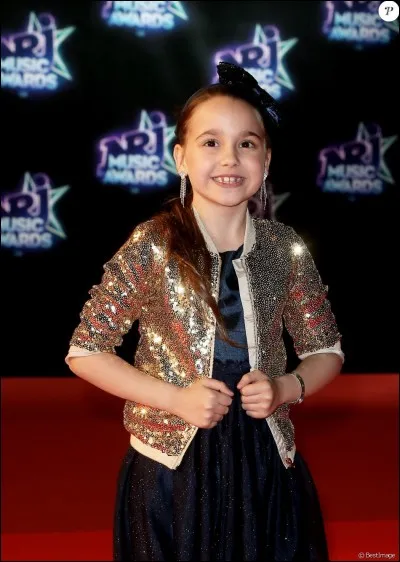 Comment s'appelle cette jeune gitane, gagnante de "The voice kids 2" ?