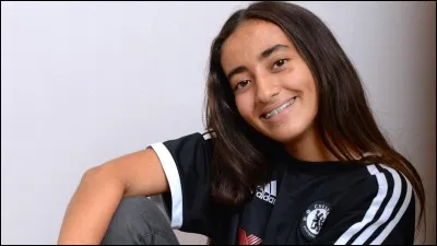 Comment s'appelle cette finaliste de "The voice kids 4" ?