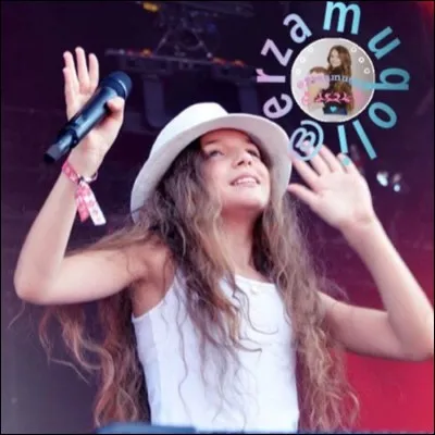 Que veut-elle devenir plus tard si elle ne réussit pas dans la musique ?