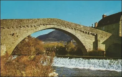 Dans quel département peut-on passer sur ce pont ?