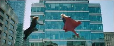 Comment les Daxamites envahissent-ils la Terre ?