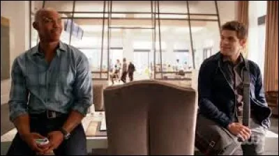 Dans la saison 1, Kara souhaite être en couple avec...