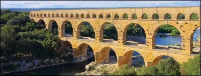 A comme Avignon - Dans quel département peut-on visiter cette ville du sud ?