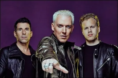 C'est un groupe allemand originaire de Hambourg qui s'est imposé sur la scène techno dès la fin des années 1980, ils ont vendu plus de 30 millions de disques, c'est ?