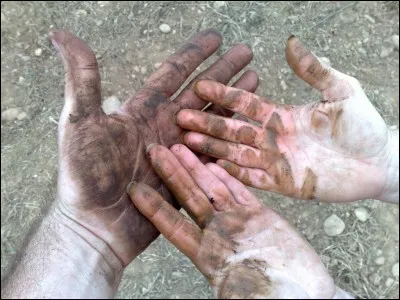Te salir les mains, ça te dérange ?