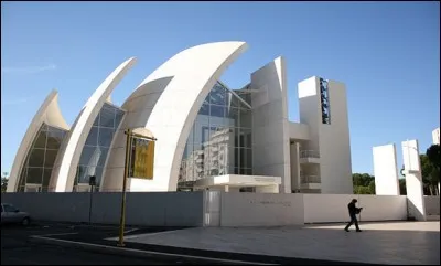 Dans quelle ville retrouve l'église du Jubilé ?