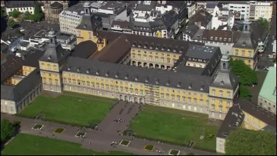 Quelle est cette université ?