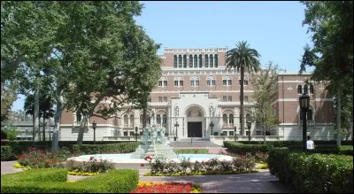 Quelle est cette université ?