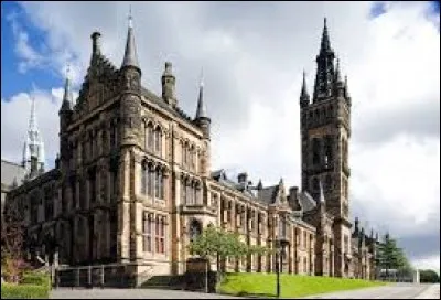 Quelle est cette université ?