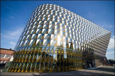 Quelle est cette université ?