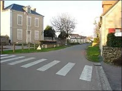 Commune Indrienne, dans la région naturelle du Boischaut Sud, Lourouer-Saint-Laurent se situe en région ....