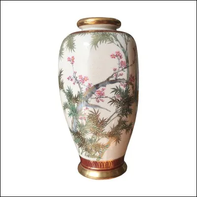 Ton neveu Marco te rend visite. Il a 11 ans et il est un assez mauvais exemple pour les plus petits. Et... Oh ! Il a cassé un vase ! Que fais-tu ?