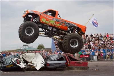 Pour cl&ocirc;turer ce show &agrave; l'am&eacute;ricaine, je vous laisse en compagnie d'un des 4 x 4 les plus impressionnants ! Connaissez-vous son nom ?