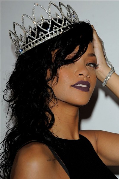 Quel âge a Rihanna ? ... ans