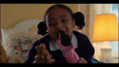 Comment se nomme la petite sur de Lucas ?