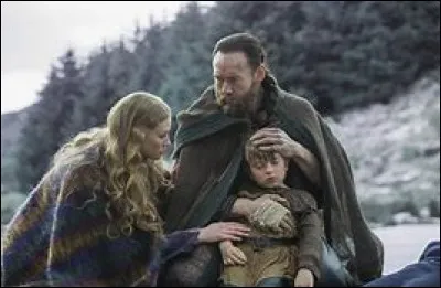 Qui sauve Hvitserk et Ubbe dans le lac ?