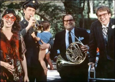 Le titre original du film est Four friends (Quatre amis) et les trois garçons et la fille qui sont amis depuis le lycée sont tous musiciens. Quel est le titre français de ce film brillant et passionnant ?