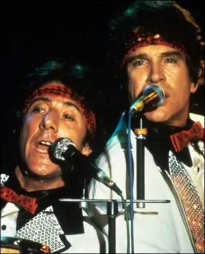 Voici deux acteurs, Hoffman et Beatty, qui tiennent ici des rôles très éloignés de leur vie réelle, puisqu'il s'agit de deux musiciens sans aucun succès. Le film comprend aussi Isabelle Adjani en héroïne féminine. Quel est le titre du film ?