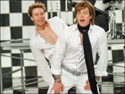 Dans cette charmante comédie romantique, les meilleures scènes sont celles de Hugh Grant en chanteur à succès des années 80, dans un groupe de type Wham. Le clip du tube du groupe est un délice parodique. Quel est ce film très plaisant ?