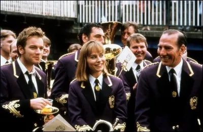 Ce film sur la classe ouvrière anglaise, des mineurs de fond, et sur leur fanfare est poignant. La mine va fermer et la fanfare de la mine disparaître, mais pas avant un dernier baroud d'honneur. Quel est ce film ?