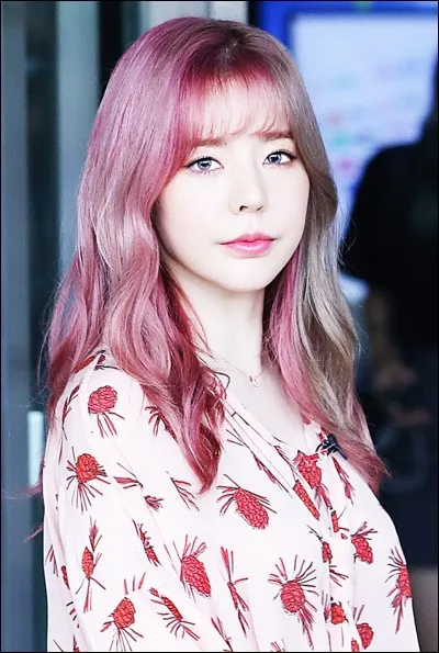 À quel groupe appartient cette idole ?