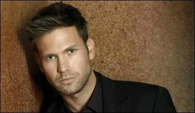 Qui est Alaric Saltzman ?