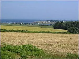 Quel pays a pour plus petite de ses provinces, l'le du prince Edouard ?