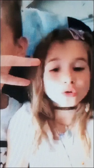 Comment s'appelle leur petite sur ?