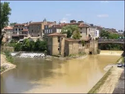 Comment appelle-t-on les habitants de Mont-de-Marsan ?