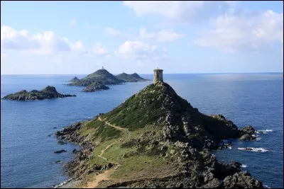 Dans la baie d'Ajaccio il y a sept rochers. Que sont-ils ?