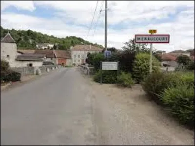 Nous sommes dans la Meuse, à l'entrée de Menaucourt. Nous nous situons dans l'ex région ...