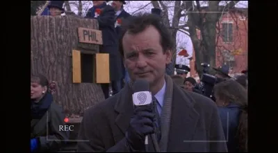 Voici Bill Murray au micro, et les indices du fond de la photo devraient vous aider à trouver son métier dans ce film à succès ?