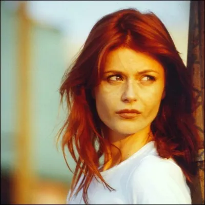 Complètez : Axelle Red.
"J'aime j'aime..."