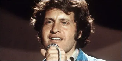 Complètez : Joe Dassin.
"Aux Champs-Elysées, aux Champs-Elysées..."