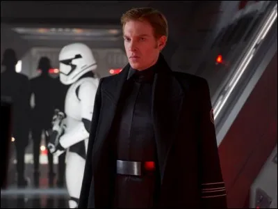 Quelle action vaut à Kylo Ren cette moquerie : ''Vous êtes sûr que vous l'avez eu ?''?