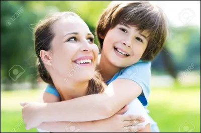 Horus est le fils d'Isis.