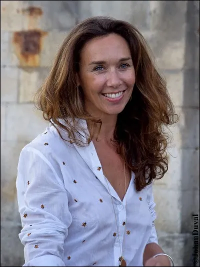 Qui est cet actrice qui joue le rôle de Valérie Desmoulins ?