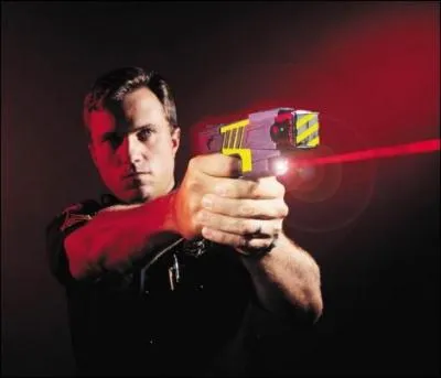 Avec moult prcautions de langage, la socit Taser reconnat enfin le risque cardiaque de son pistolet  impulsion lectrique...